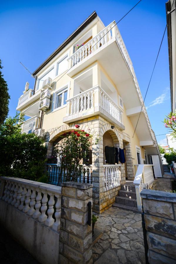 Apartmani Milka Задар Экстерьер фото
